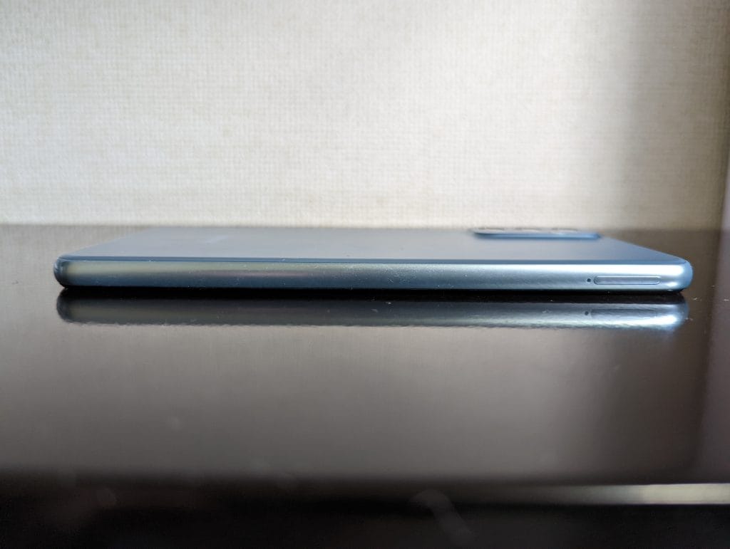 Galaxy M23の右側面