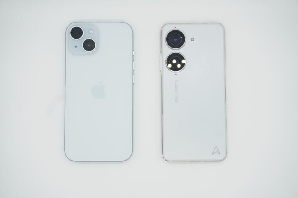 Zenfone 10とiPhone 15