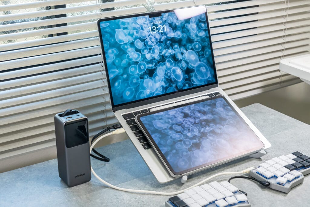 UGREEN Nexode 巻き取り式 USB-Cケーブル内蔵 モバイルバッテリー 20000mAh 165W